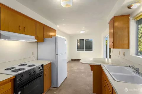 2225 Jade Ave, Everett, WA 98201 photo 5