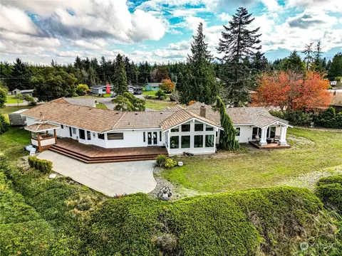 393 Cedar Park Dr, Port Angeles, WA 98362