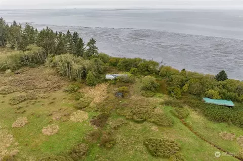57 Ocosta Myrtle N, Aberdeen, WA 98520