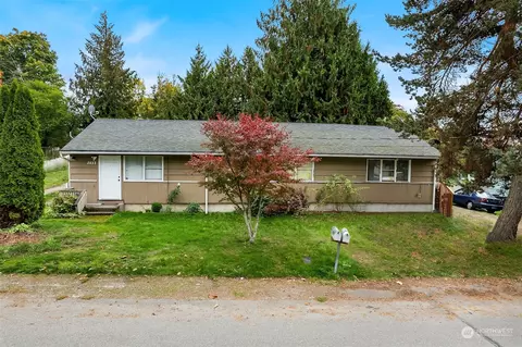 2831 NE 13th St, Renton, WA 98056