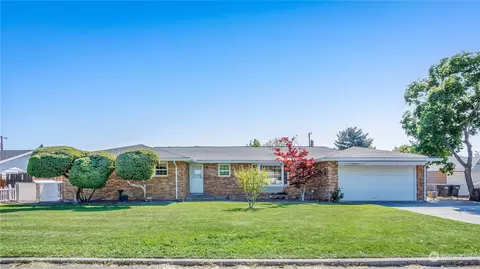 417 Road 37, Pasco, WA 99301