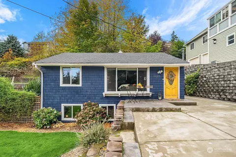 16221 8th Ave SW, Burien, WA 98166