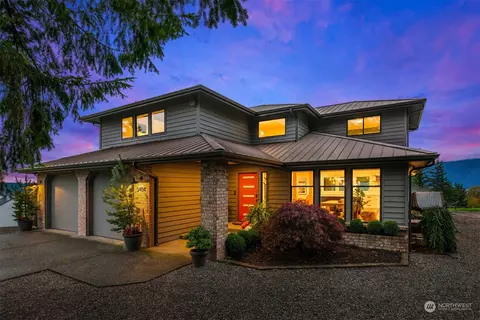 8404 364 Ave SE, Snoqualmie, WA 98065