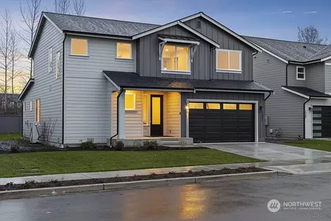 Exterior - 1077 Lindenberger Ln, Enumclaw, WA 98022 photo 4 of 11