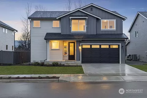Exterior - 1077 Lindenberger Ln, Enumclaw, WA 98022 photo 3 of 11