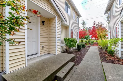 2240 Simmons #C, Dupont, WA 98327