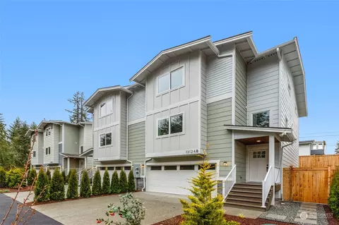 13124 12th Dr SE #B, Everett, WA 98208