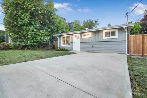 308 7th Ave, Kirkland, WA 98033