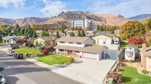 1208 Poe St, Wenatchee, WA 98801