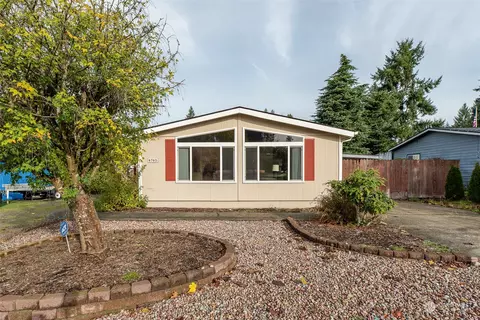 6702 5th Way SE, Lacey, WA 98503