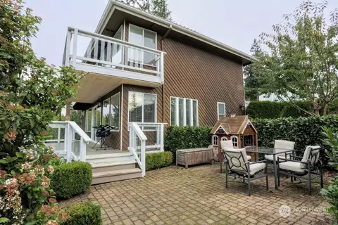 5831 Central Dr, Mukilteo, WA 98275