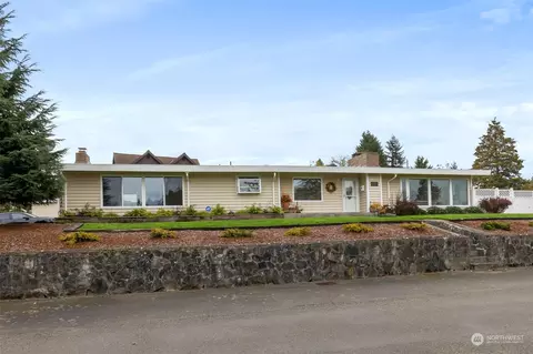 2905 21st St, Bremerton, WA 98312
