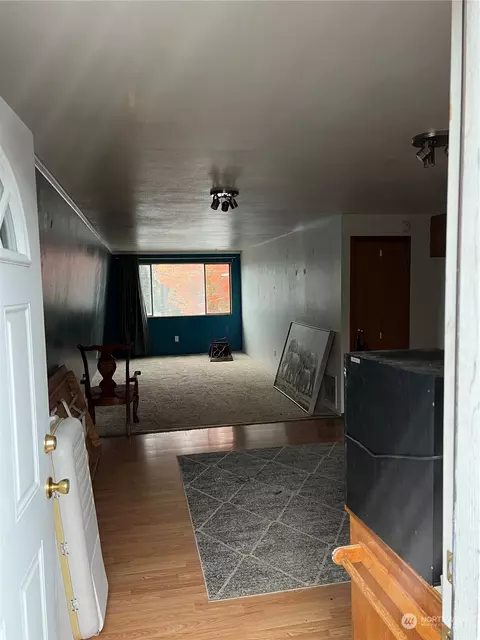 210 W Marilyn Ave, Everett, WA 98204 photo 6