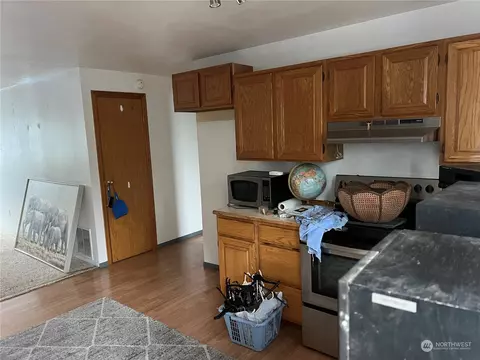 210 W Marilyn Ave, Everett, WA 98204 photo 7