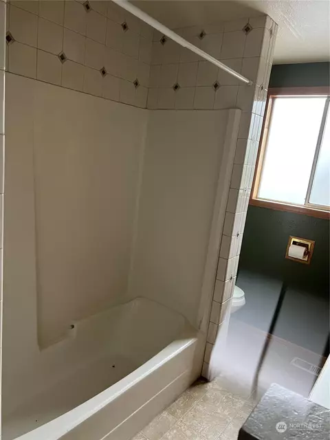 210 W Marilyn Ave, Everett, WA 98204 photo 10