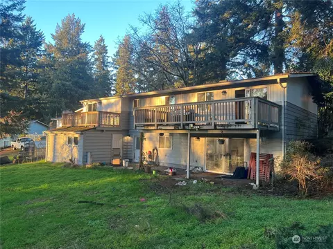 9302 114th St SW, Tacoma, WA 98498