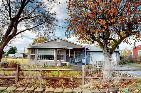 335 NE Della Ave, College Place, WA 99324