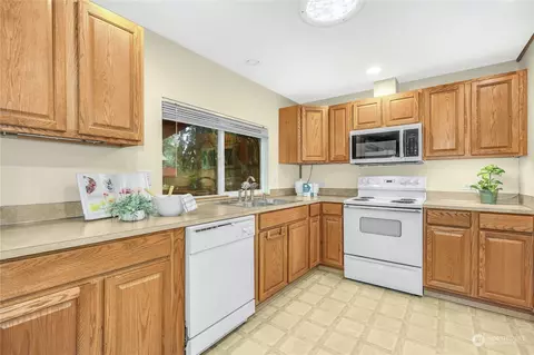 19215 1st Ave SE, Bothell, WA 98012 photo 13