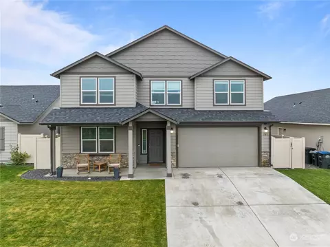 1345 E Nen Dr, Moses Lake, WA 98837