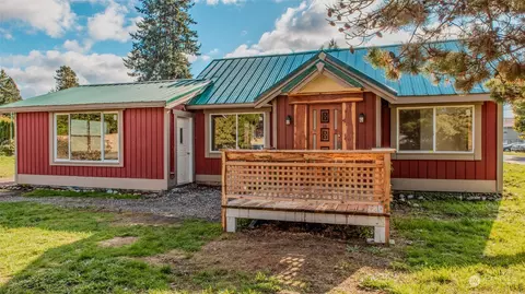 520 Shearer St, Forks, WA 98331