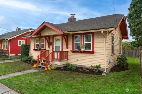 518 E North St, Bellingham, WA 98225