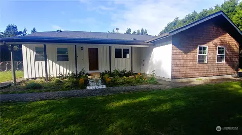 2606 Bagpiper Ln, Westport, WA 98595