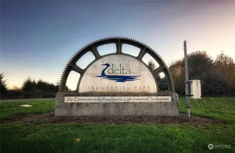 2630 Delta Ring Rd, Ferndale, WA 98248