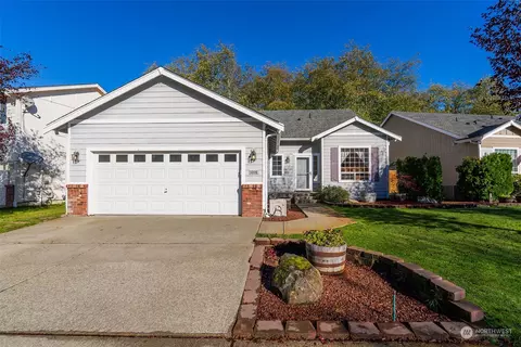 1018 NE Beaumont Ln, Bremerton, WA 98311