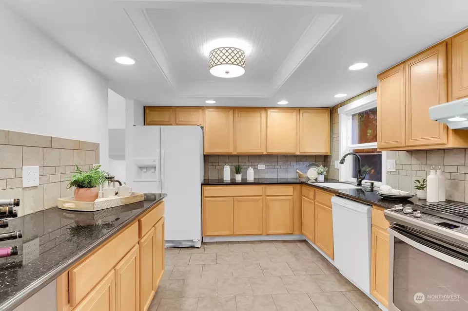  6621 180th St SW, Lynnwood, WA 98037 photo 7