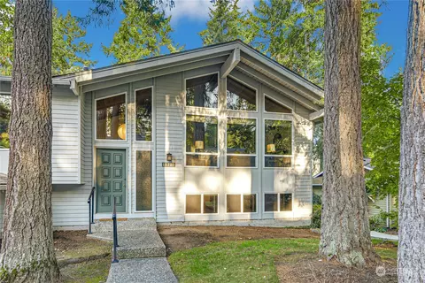 18210 NE 31st, Redmond, WA 98052