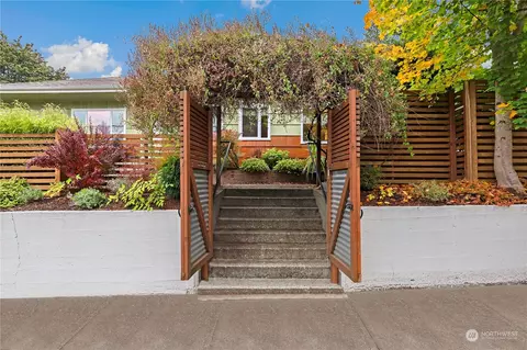 1206 San Francisco Ave NE, Olympia, WA 98506