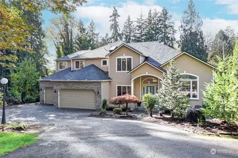 17519 214th Ave NE, Woodinville, WA 98077