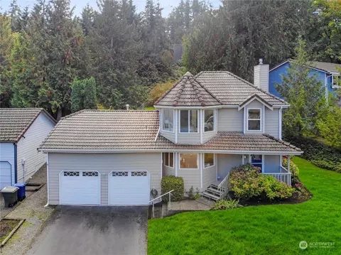 16633 SE 40th Pl, Bellevue, WA 98008