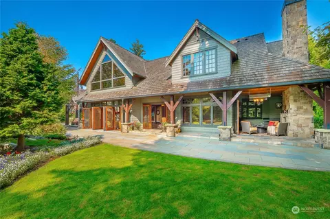 8602 Great Horned Owl Ln, Blaine, WA 98230