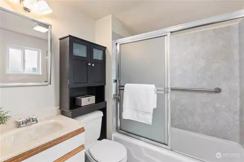 608 E Wright Ave, Tacoma, WA 98404 photo 12