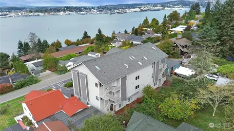 219 Tracy Ave N #301, Port Orchard, WA 98366