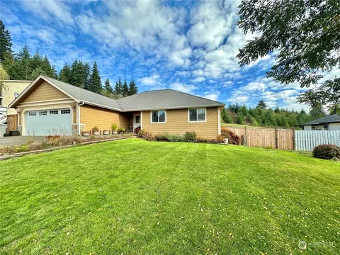 230 Bowe Dr, Montesano, WA 98563