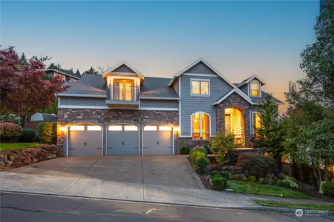 2450 N 4th St, Washougal, WA 98671