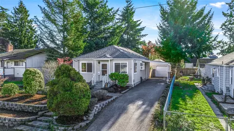 1712 S 39th St, Tacoma, WA 98418