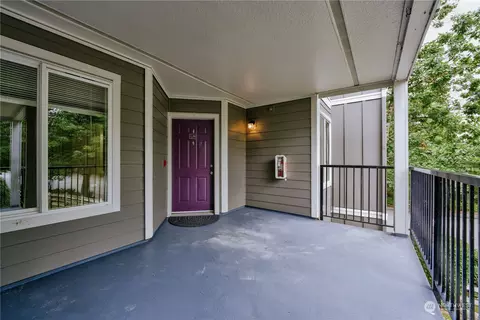 3908 243rd Pl SE #Q202, Bothell, WA 98021