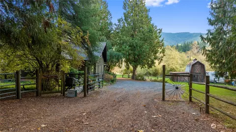 2775 State Route 9, Sedro Woolley, WA 98284