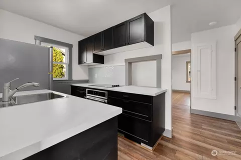 220 E Chelan Ave, Chelan, WA 98816 photo 4