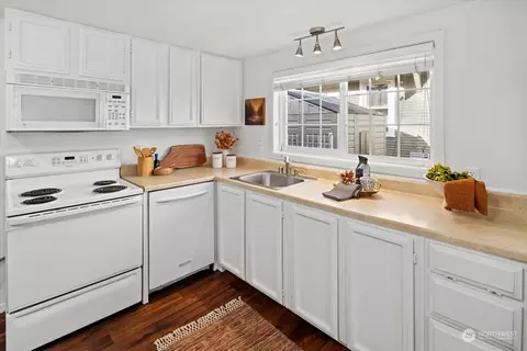 1708 Baker Ave, Everett, WA 98201 photo 8