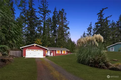 1644 Poplar Ln, Camano Island, WA 98282
