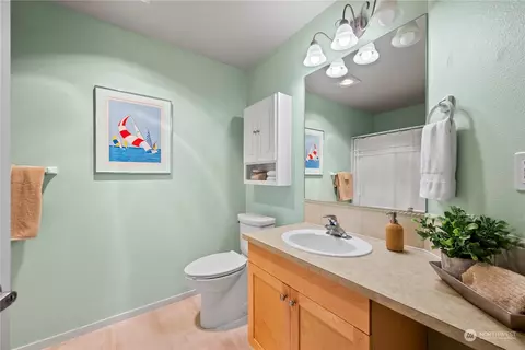 107 164th St SE #1-101, Bothell, WA 98012 photo 13