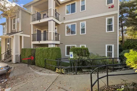 107 164th St SE #1-101, Bothell, WA 98012