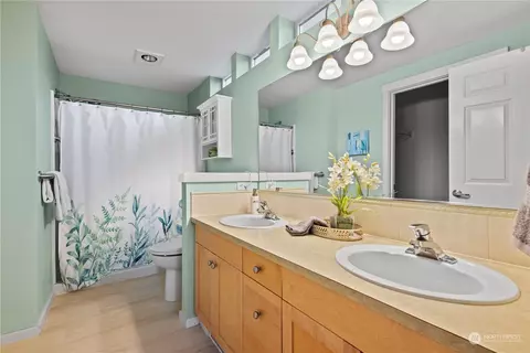 107 164th St SE #1-101, Bothell, WA 98012 photo 16