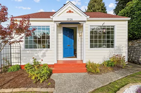 1926 6th St, Bremerton, WA 98337
