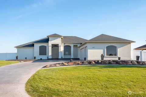 8661 Dune Lake Rd SE, Moses Lake, WA 98837