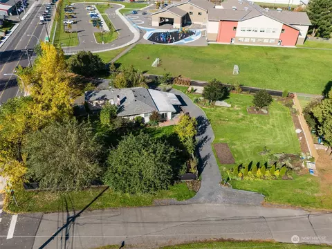 1502 Harrison Ave, Centralia, WA 98531